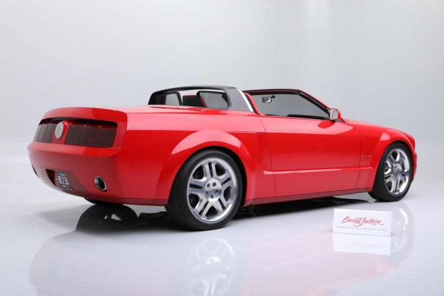  Ford Mustang GT Convertible Concept 2004 года  (фото 18 из 51)